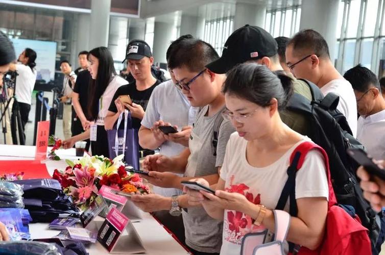 "为目标,汇聚了影音集成领域的各种前沿技术,热点产品与核心解决方案